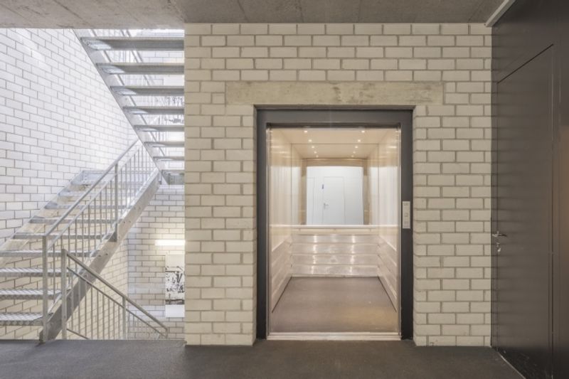 Ausgebaute und bezugsbereite Büro- und Gewerbeflächen - 7