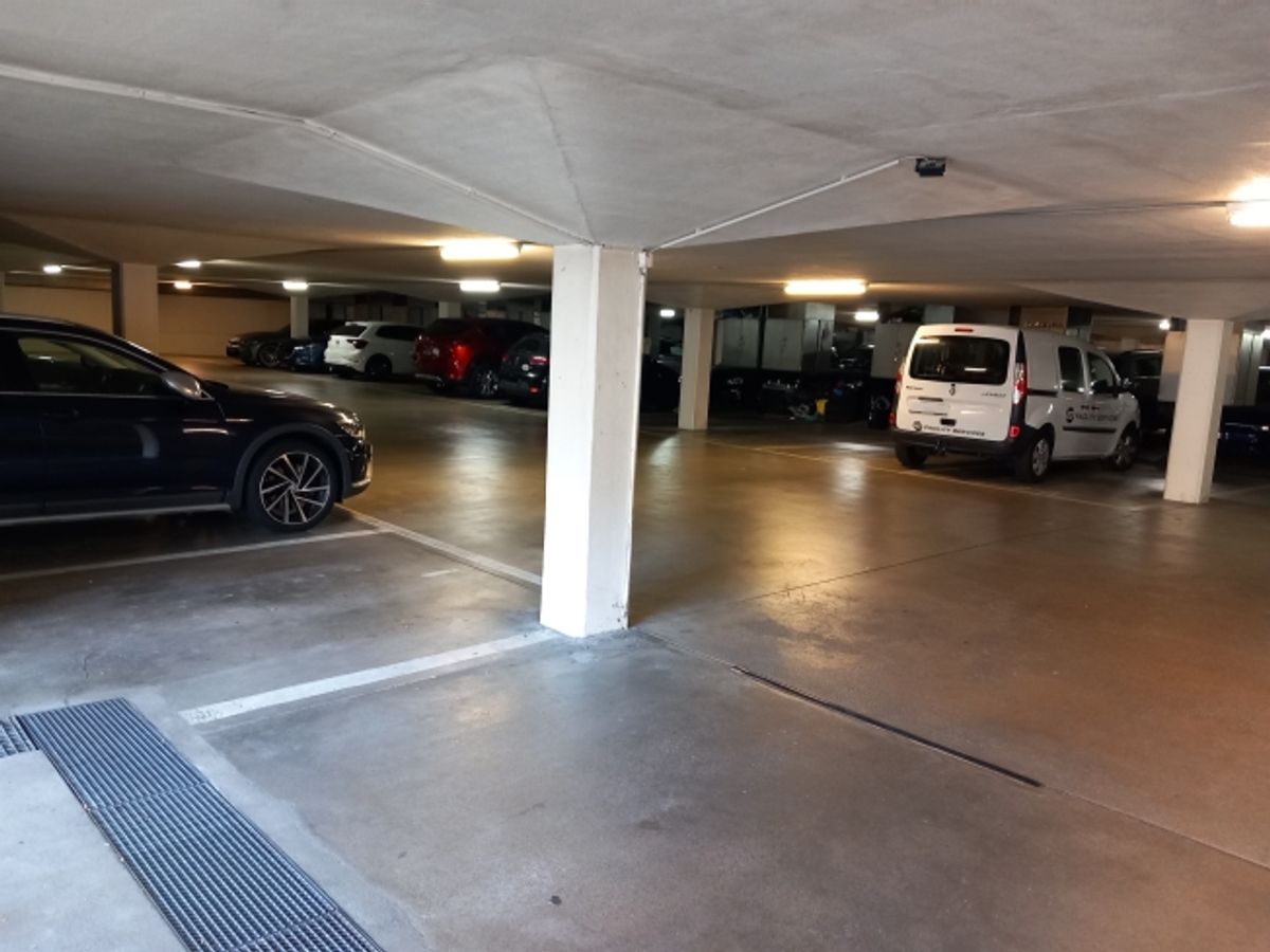 Diverse Parkplätze zu vermieten - 1