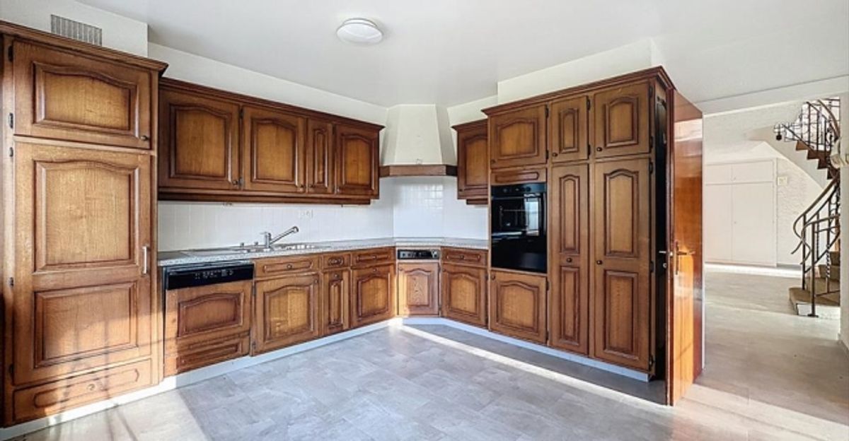 Bel appartement de 7 pièces avec jardin privatif - 3
