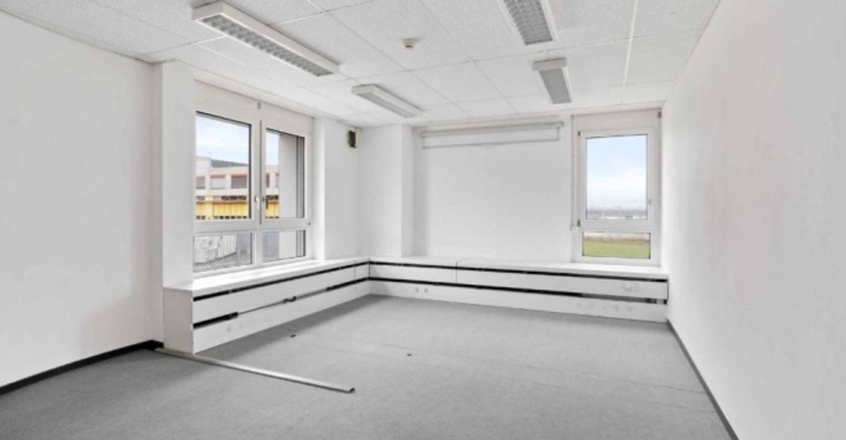 Bureaux de 266m2 lumineux à proximité de l'aéroport et de la Place des Nations - 2