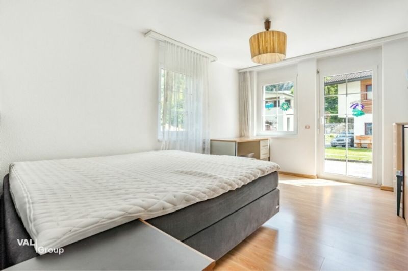 Gepflegtes Familienhaus mit Bergsicht und Wintergarten - 8