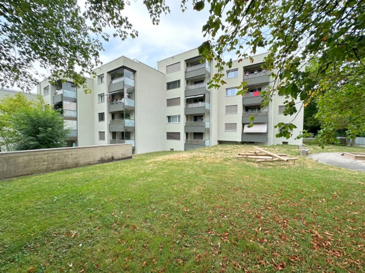 Moderne Wohnung mit Südbalkon - 0
