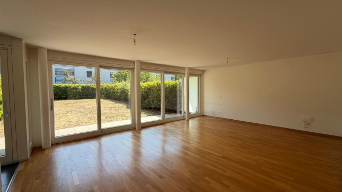 Bel appartement contemporain avec jardin - 0