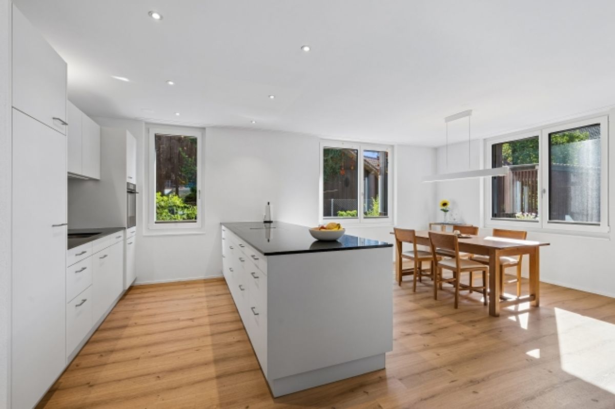 Zentral, ruhig und lichtdurchflutet - Ihr neues Zuhause im Herzen von Hettlingen - 6