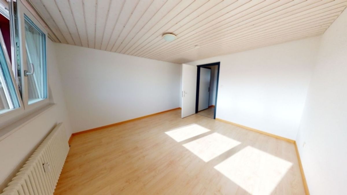 Schöne 2.5 Zimmer-Dachwohnung an guter Lage - 8