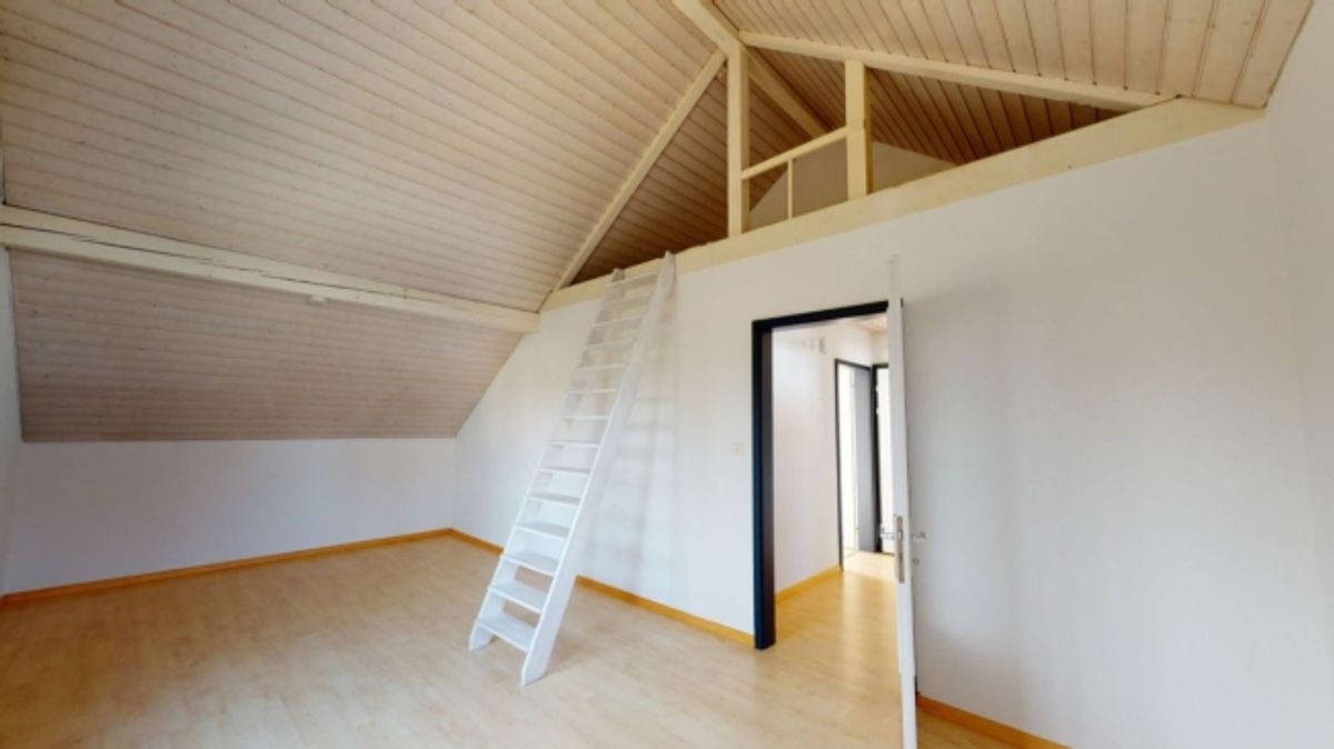 Schöne 2.5 Zimmer-Dachwohnung an guter Lage - 4