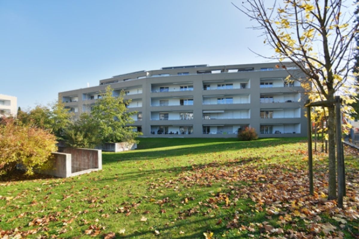 Parkplatz in moderner Tiefgarage zu vermieten - 0
