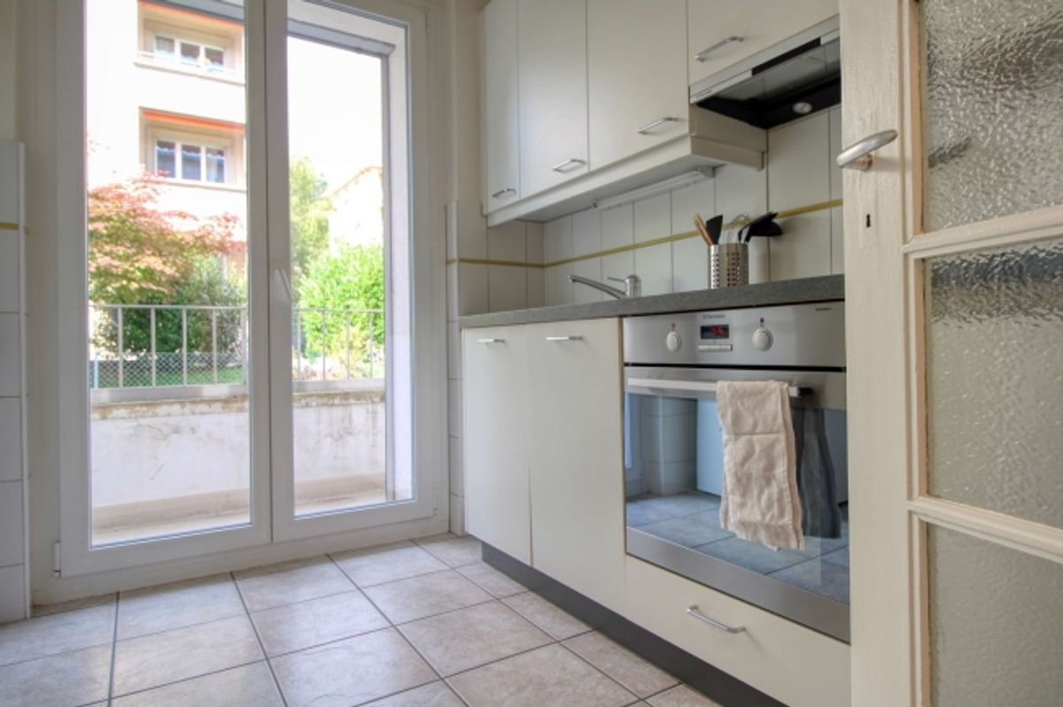 Modern Coliving with Green Surroundings and City Access in Lausanne-Béthusy - 8