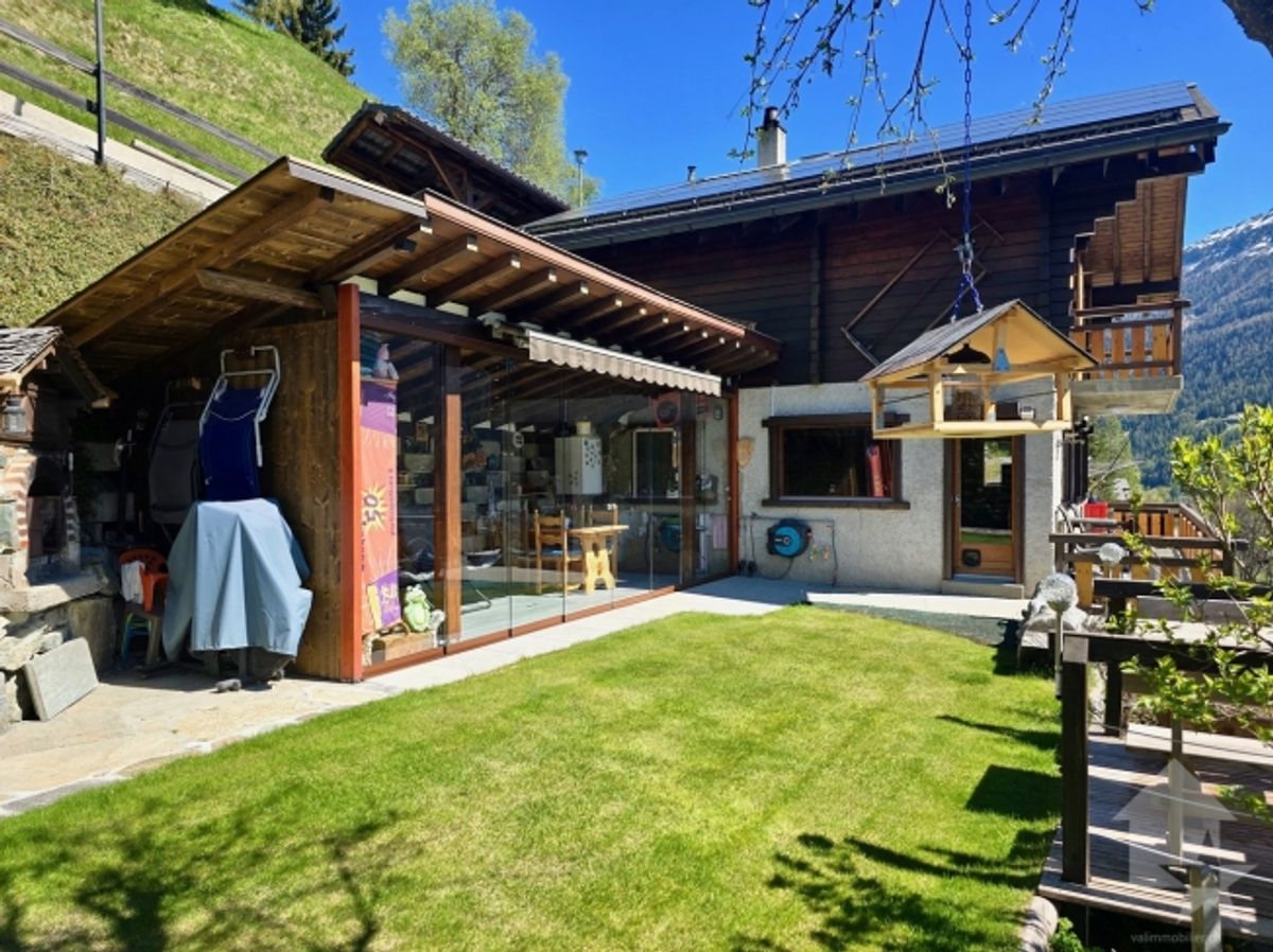 Wunderschönes Chalet mit 2 Aussenparkplätzen - 3