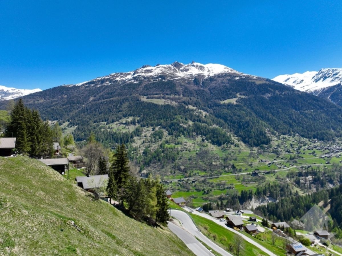 Wunderschönes Chalet mit 2 Aussenparkplätzen - 9