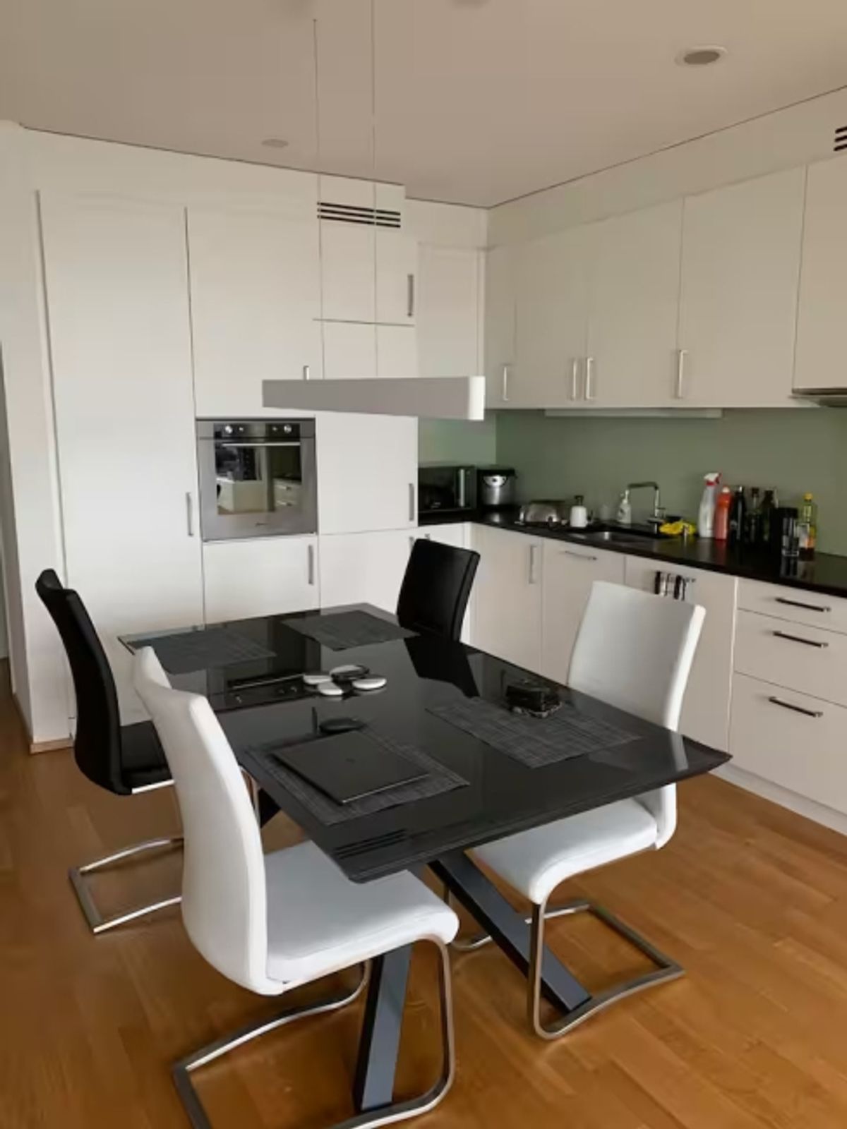 2½ ZI-WOHNUNG IN ZÜRICH - KREIS 9 ALTSTETTEN, MÖBLIERT, TEMPORÄR - 1