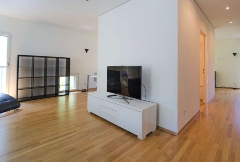 Exklusives möbliertes Loft nur einen Steinwurf von der Universität in Lugano entfernt - 5