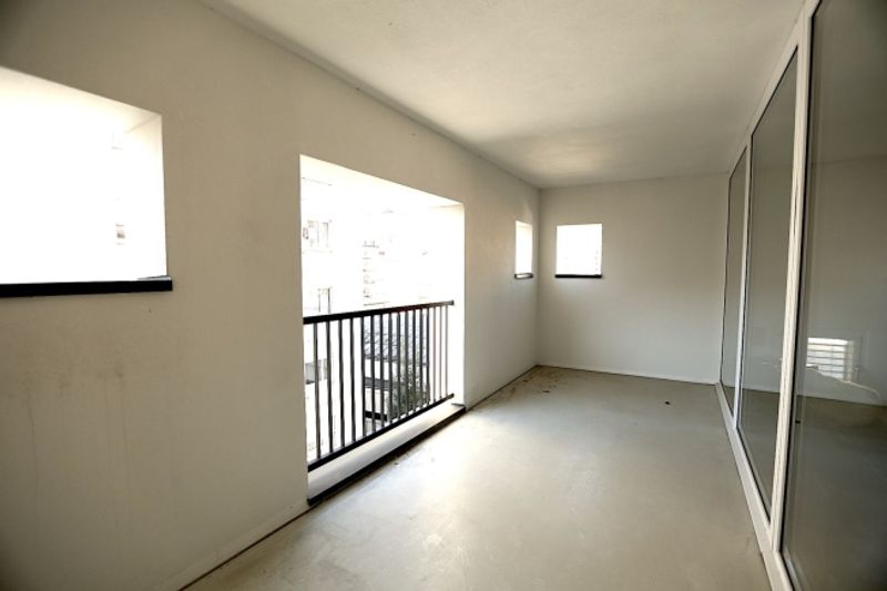 Exklusives möbliertes Loft nur einen Steinwurf von der Universität in Lugano entfernt - 6