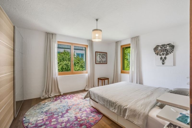 Ruhig gelegenes Doppeleinfamilienhaus mit Ausbaupotenzial bis auf 5 Zimmer! - 9
