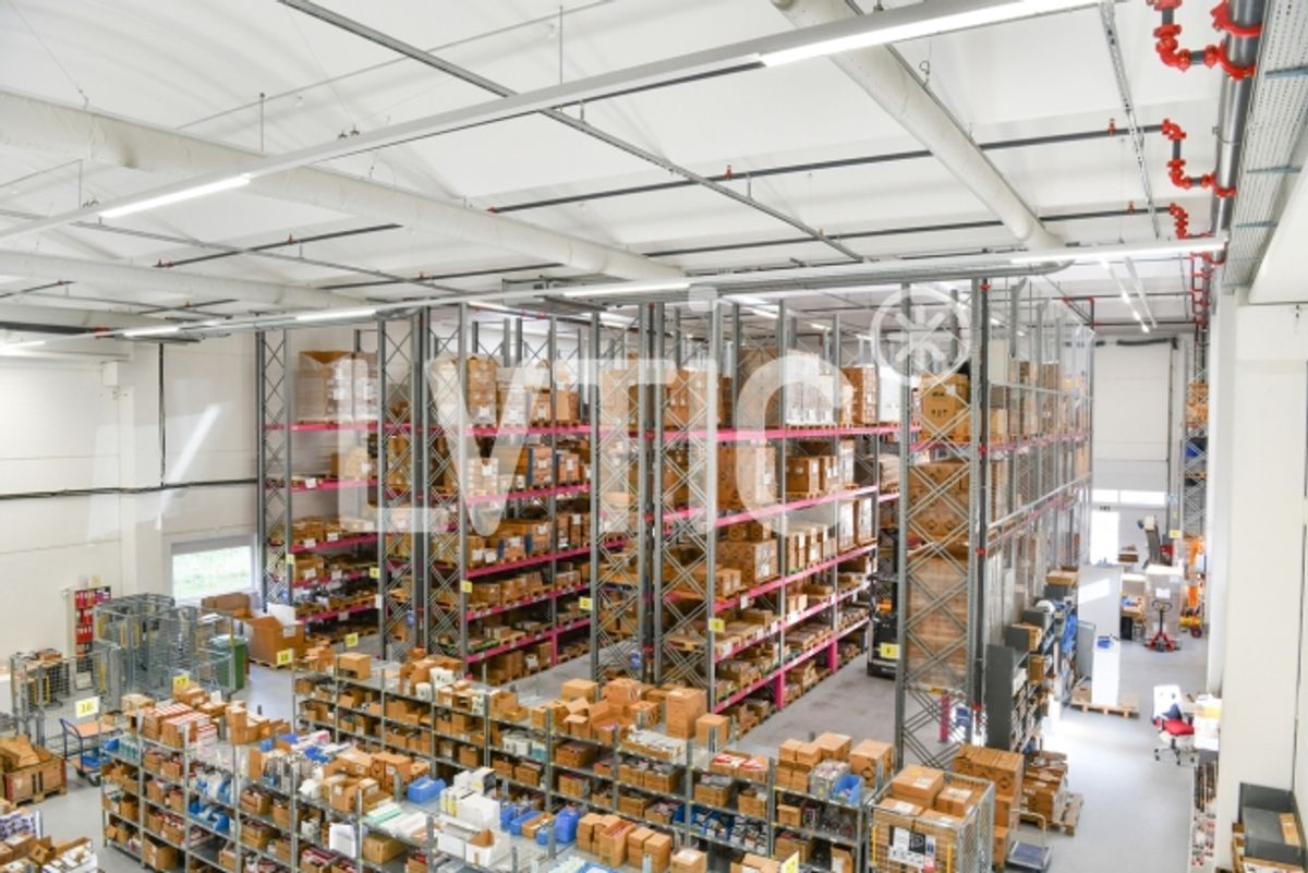 Industriegebäude von 1560 m2 zu vermieten in Sierre - 2