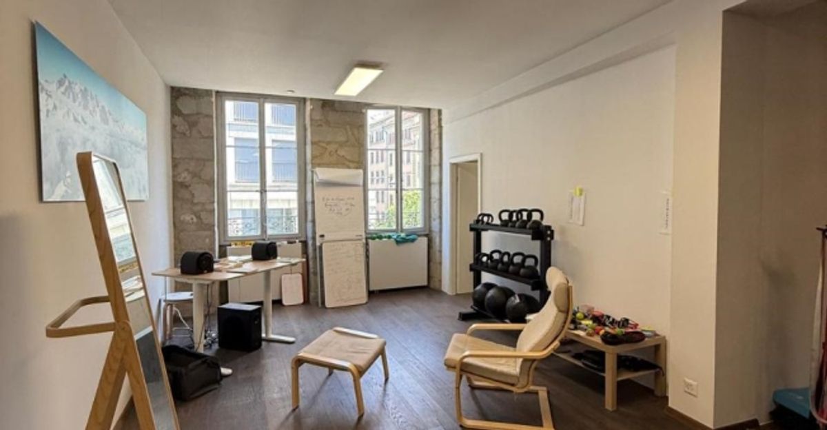 Bureau de caractère secteur Saint Gervaix - 1