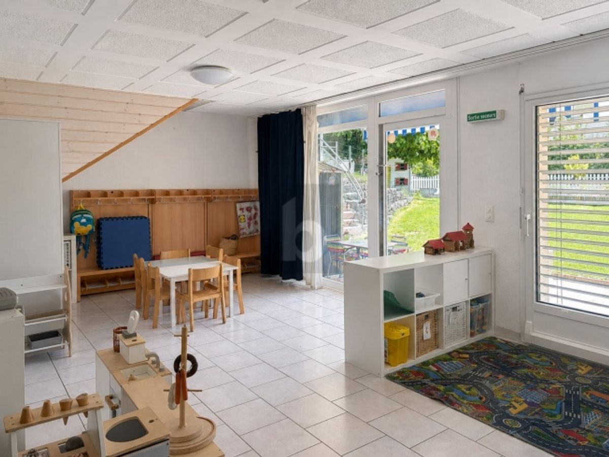 GRANDS ESPACES ET JARDIN POUR VOTRE GARDERIE - 4