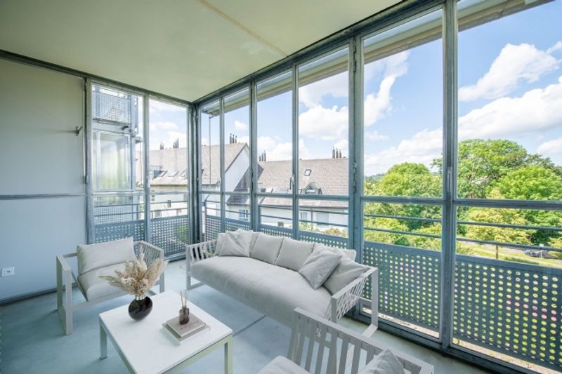 Grosszügig, im Grünen und mit eigener Waschküche & grossem Balkon! - 11