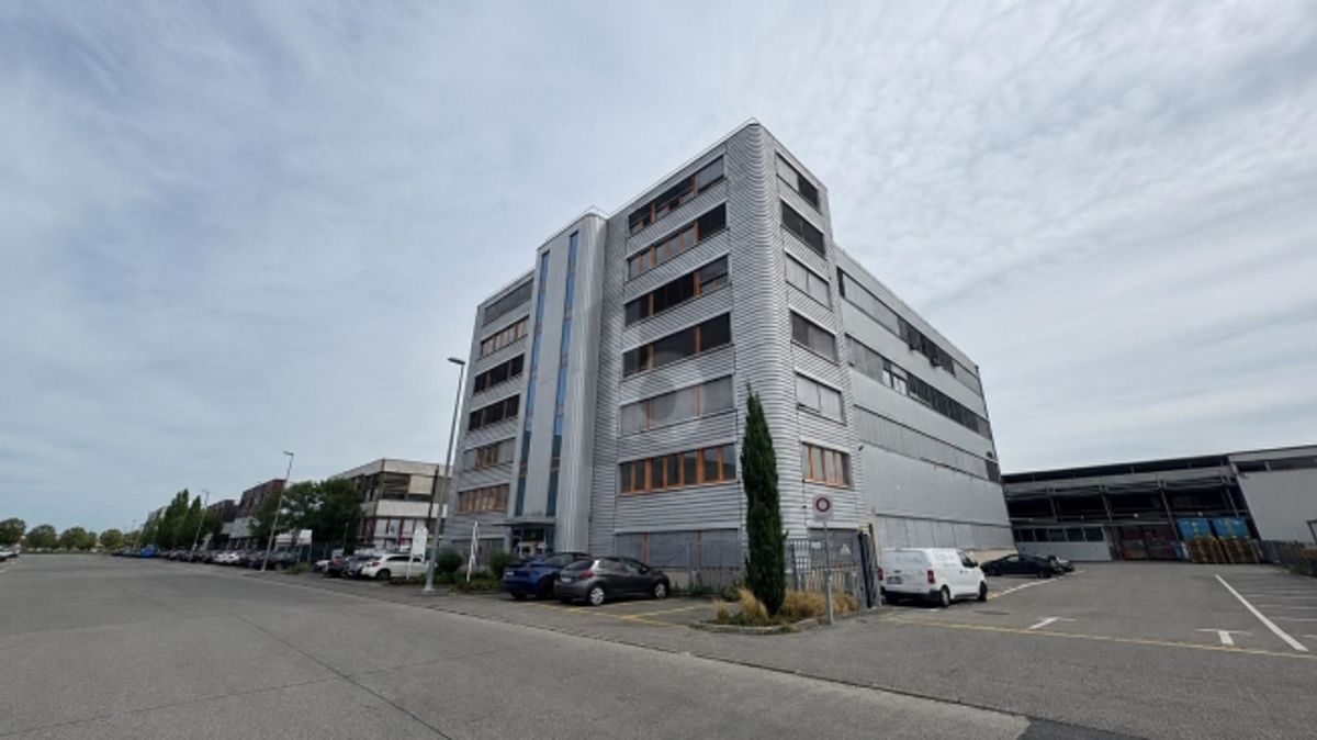 LOCAL POLYVALENT DE 110 M² - 0