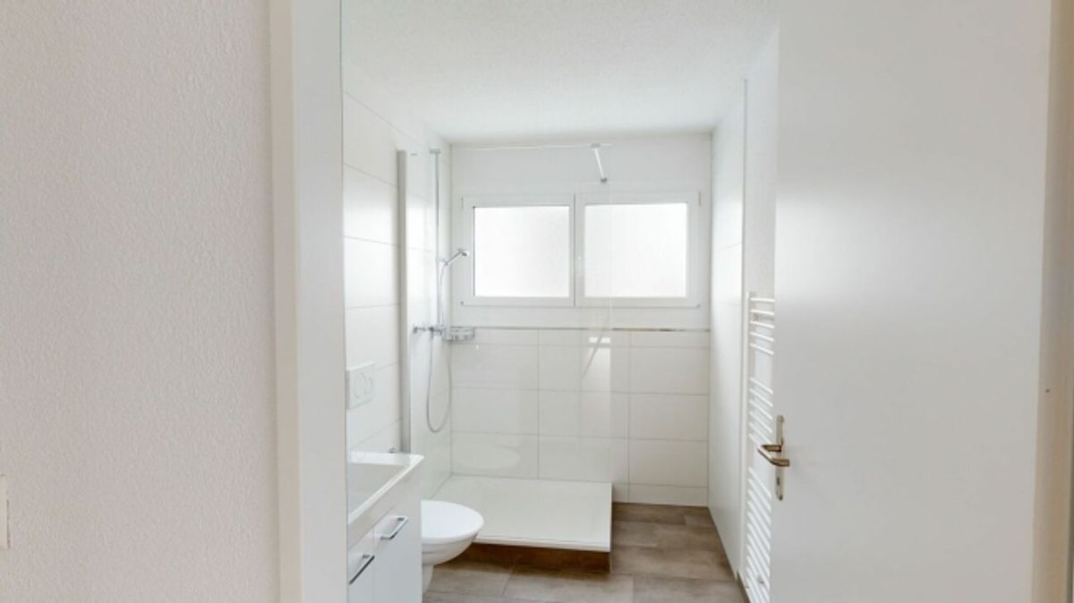 MODERNE 4.5 Zimmer-Wohnung - 1