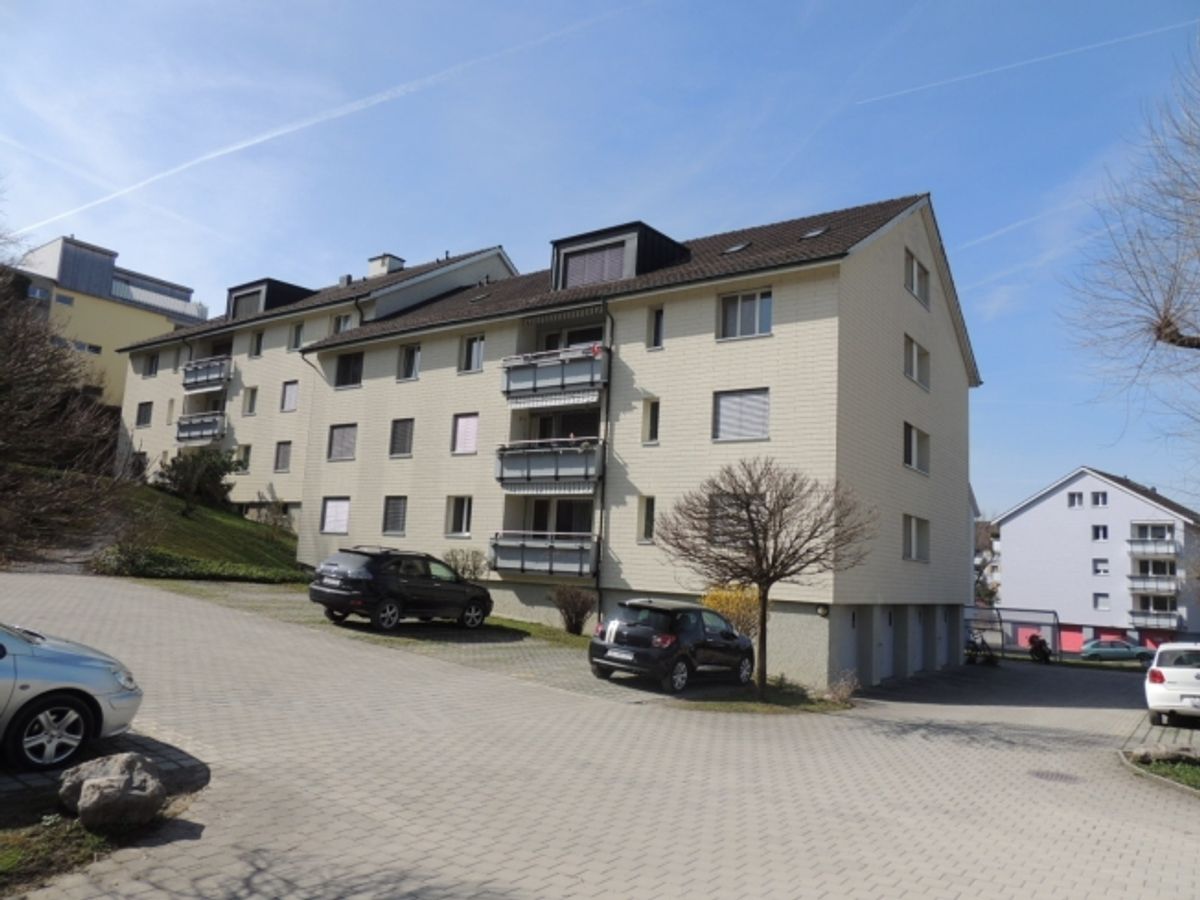 Aussen-Parkplatz zu vermieten - 0