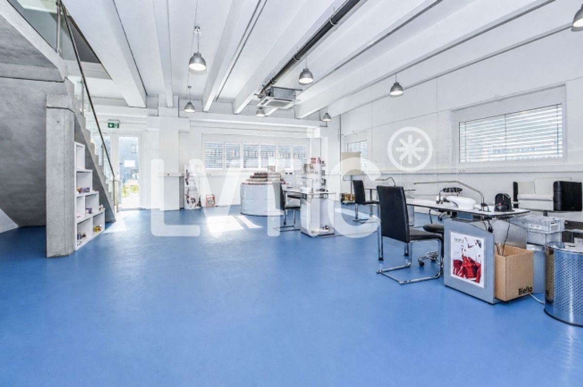 Büros, Labor, Showroom 620 m2 div. zu vermieten in Sierre - 0