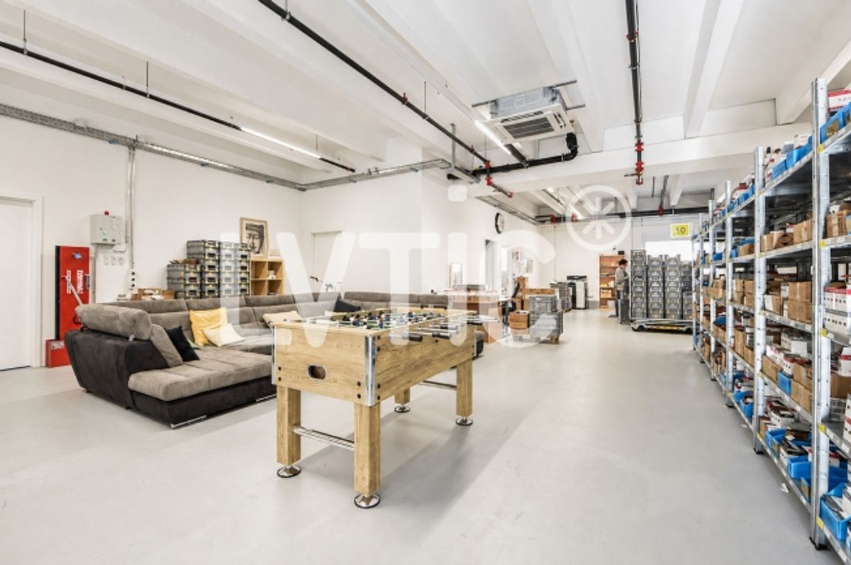 Büros, Labor, Showroom 620 m2 div. zu vermieten in Sierre - 6