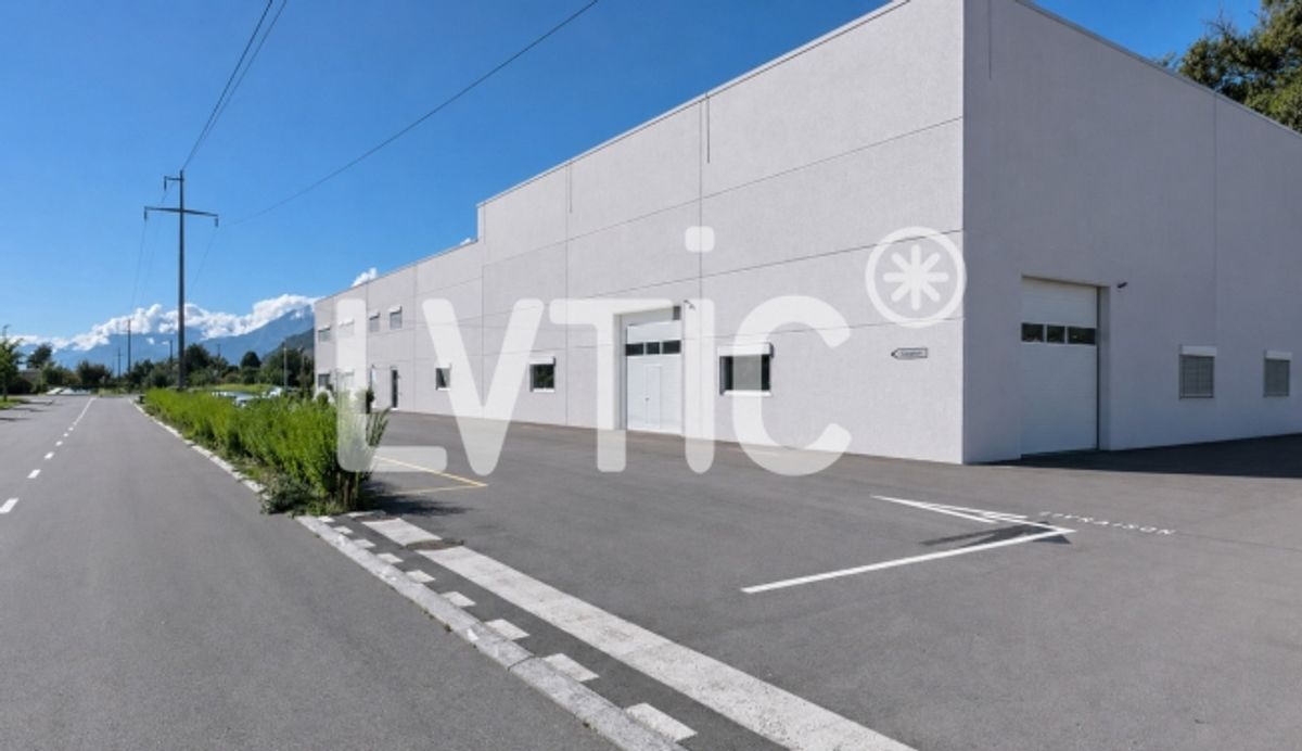 Büros, Labor, Showroom 620 m2 div. zu vermieten in Sierre - 8