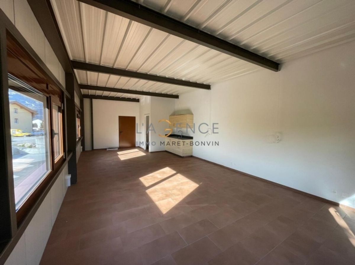 Kommerzieller Raum von 50 m² ideal gelegen in Savièse - 3