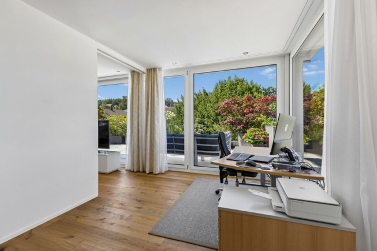 Exklusive 4.5-Zimmer-Attikawohnung mit Seeblick - 8