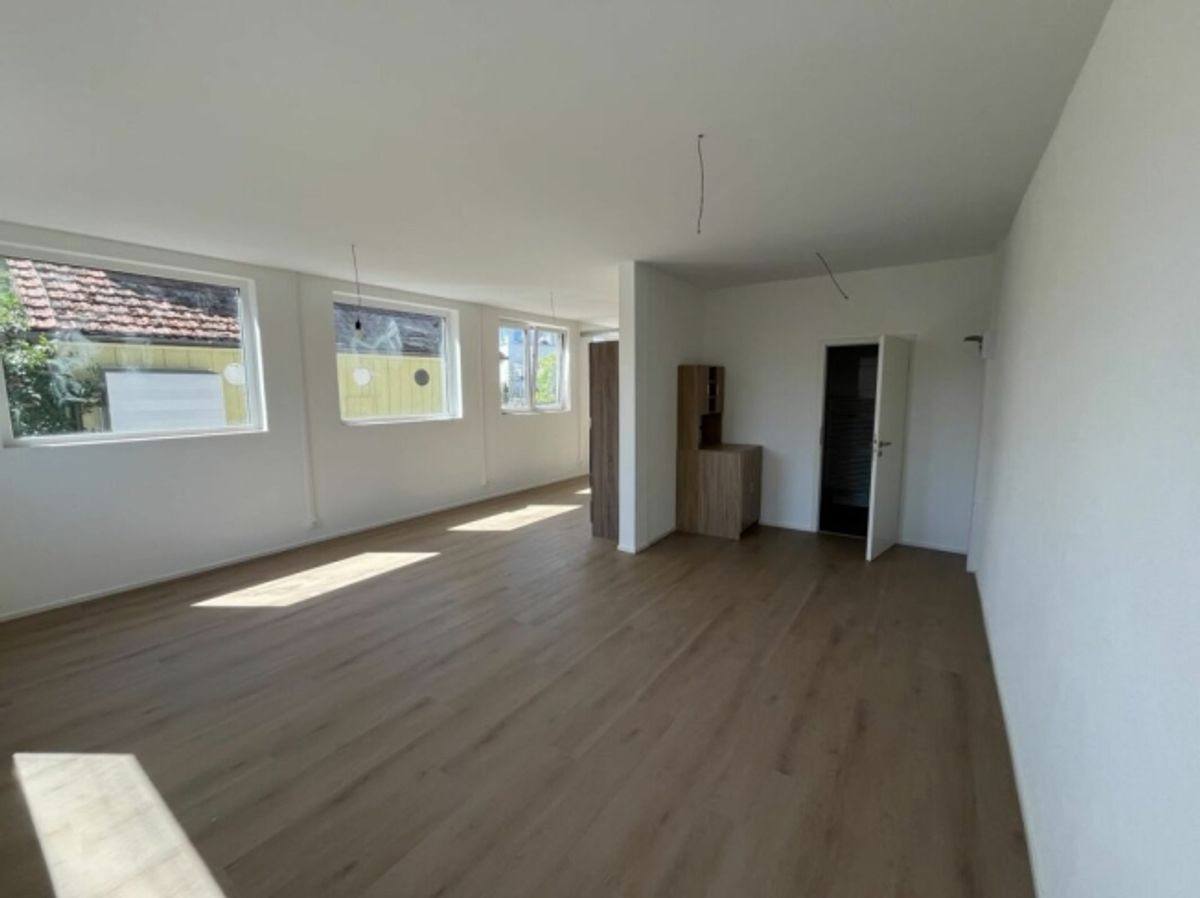 Gewerbefläche zu vermieten - Langendorf - 2