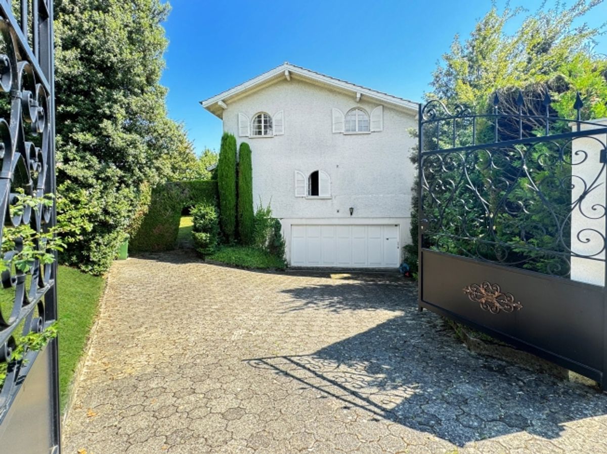 Villa individuell in Founex - 1