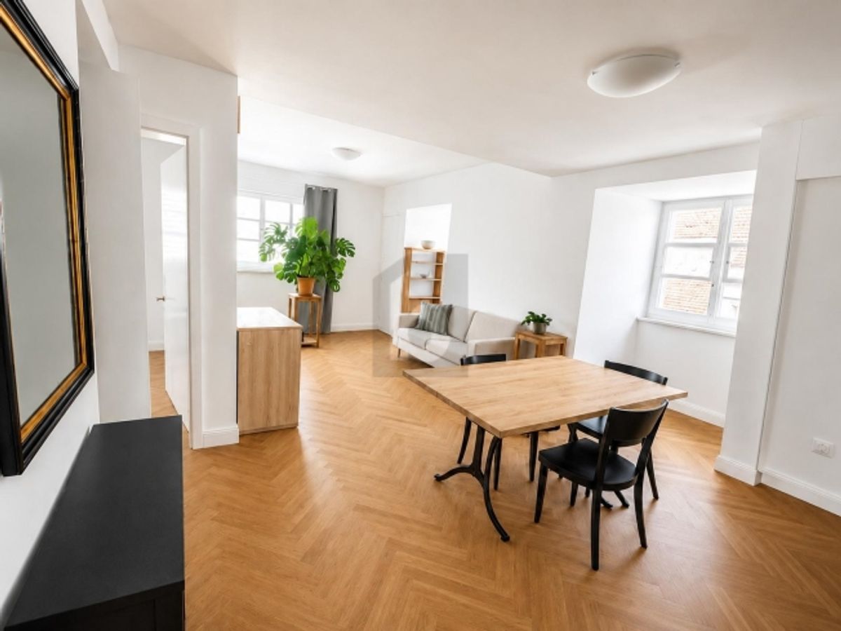 HOCHWERTIG RENOVIERT MIT FISCHGRÄTPARKETT! - 0