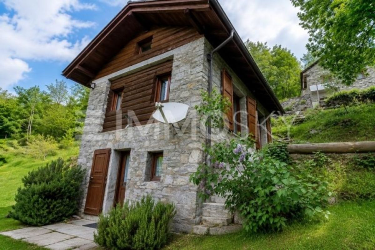 Charmantes rustikales Haus im Tessin mit offener Aussicht - 0