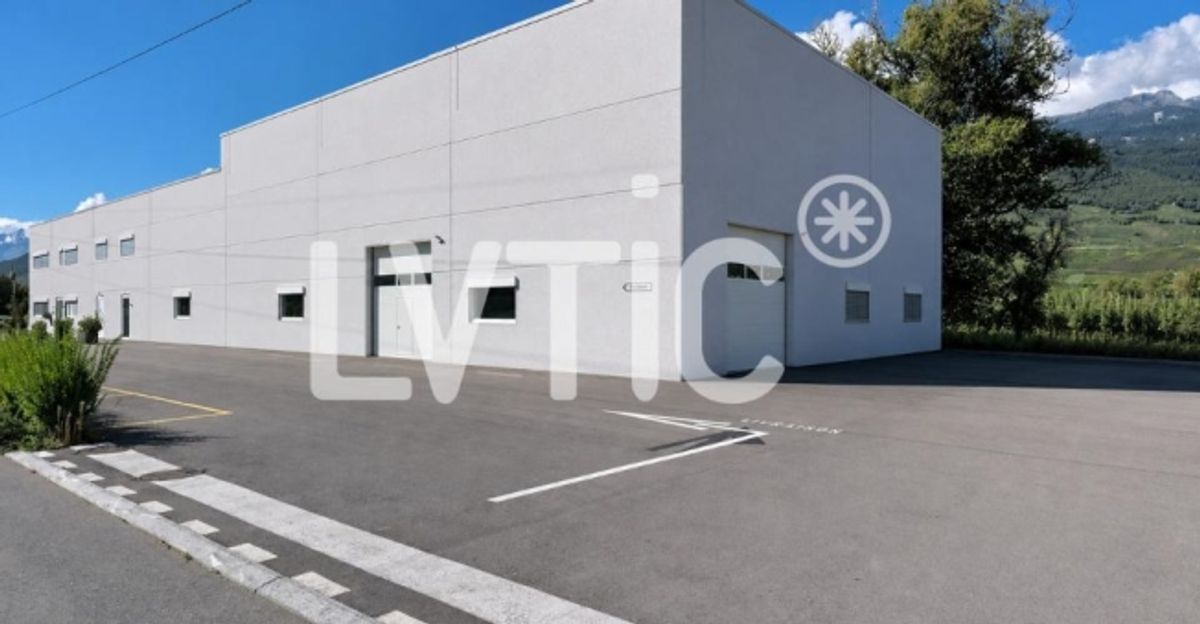 Bâtiment industriel de 1560 m2 à louer à Sierre - 2