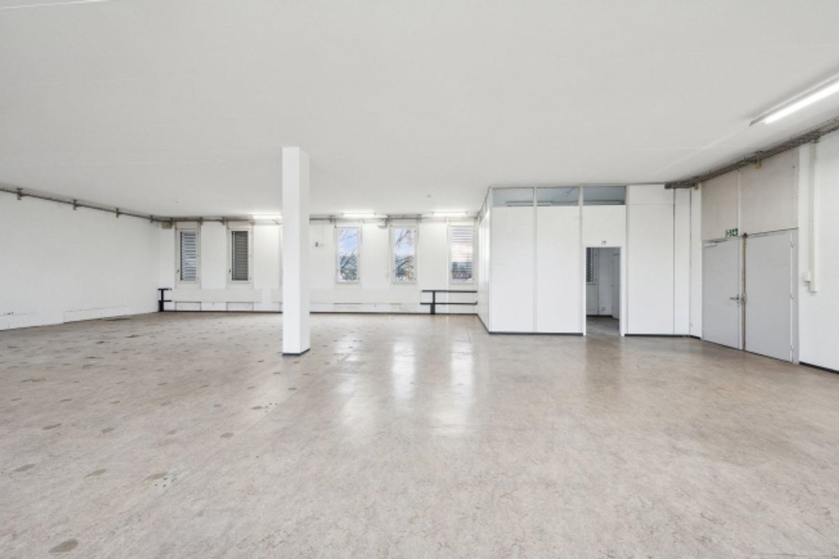 Mehr Platz für Ihr Business 305 m² Lagerfläche mit Warenlift - 5