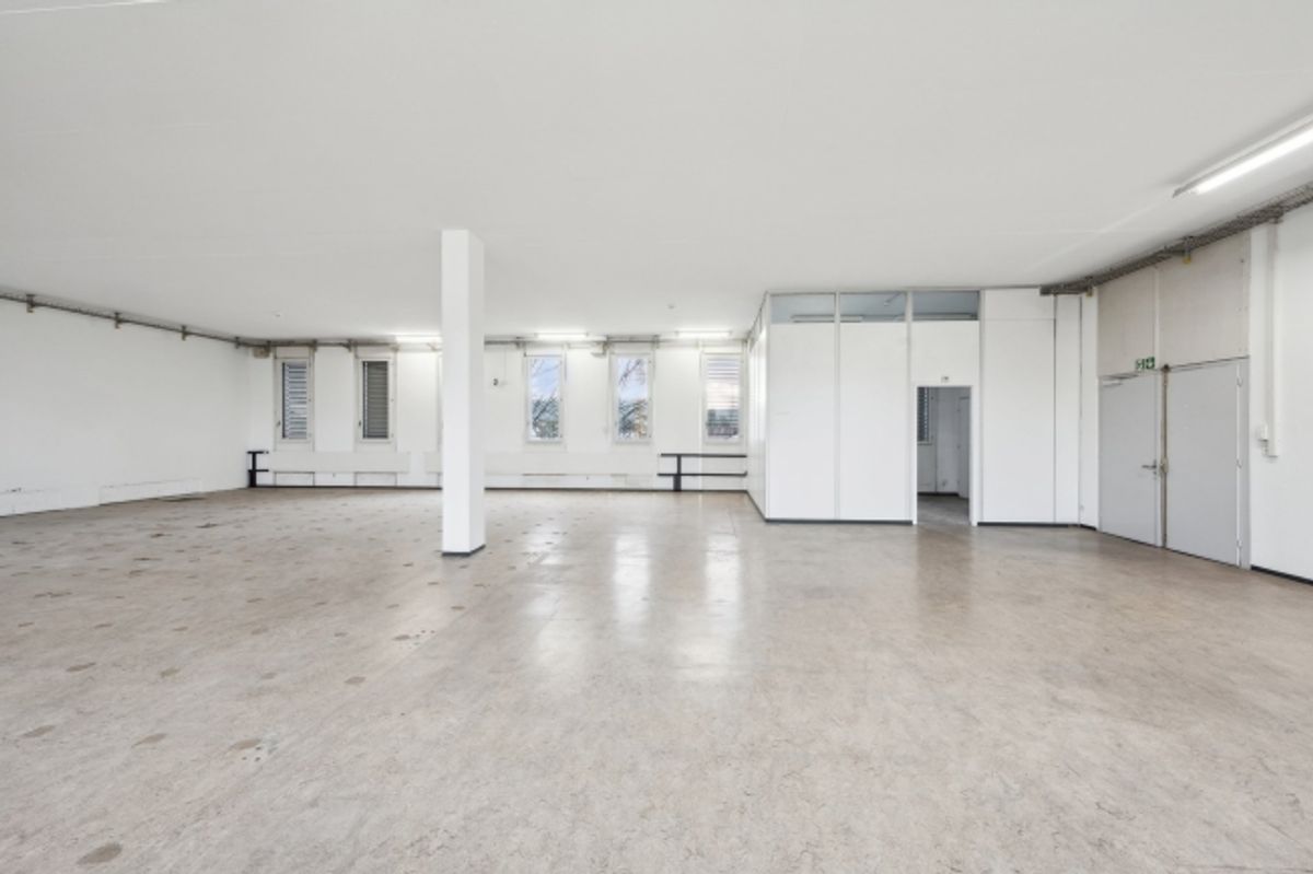 Mehr Platz für Ihr Business 305 m² Lagerfläche mit Warenlift - 5