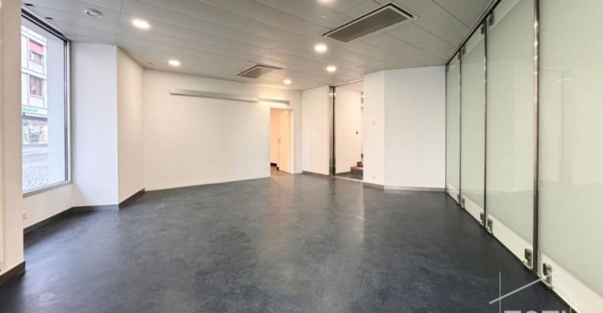 Immeuble commercial de qualité en plein coeur de ville - visibilité et potentiel - 6