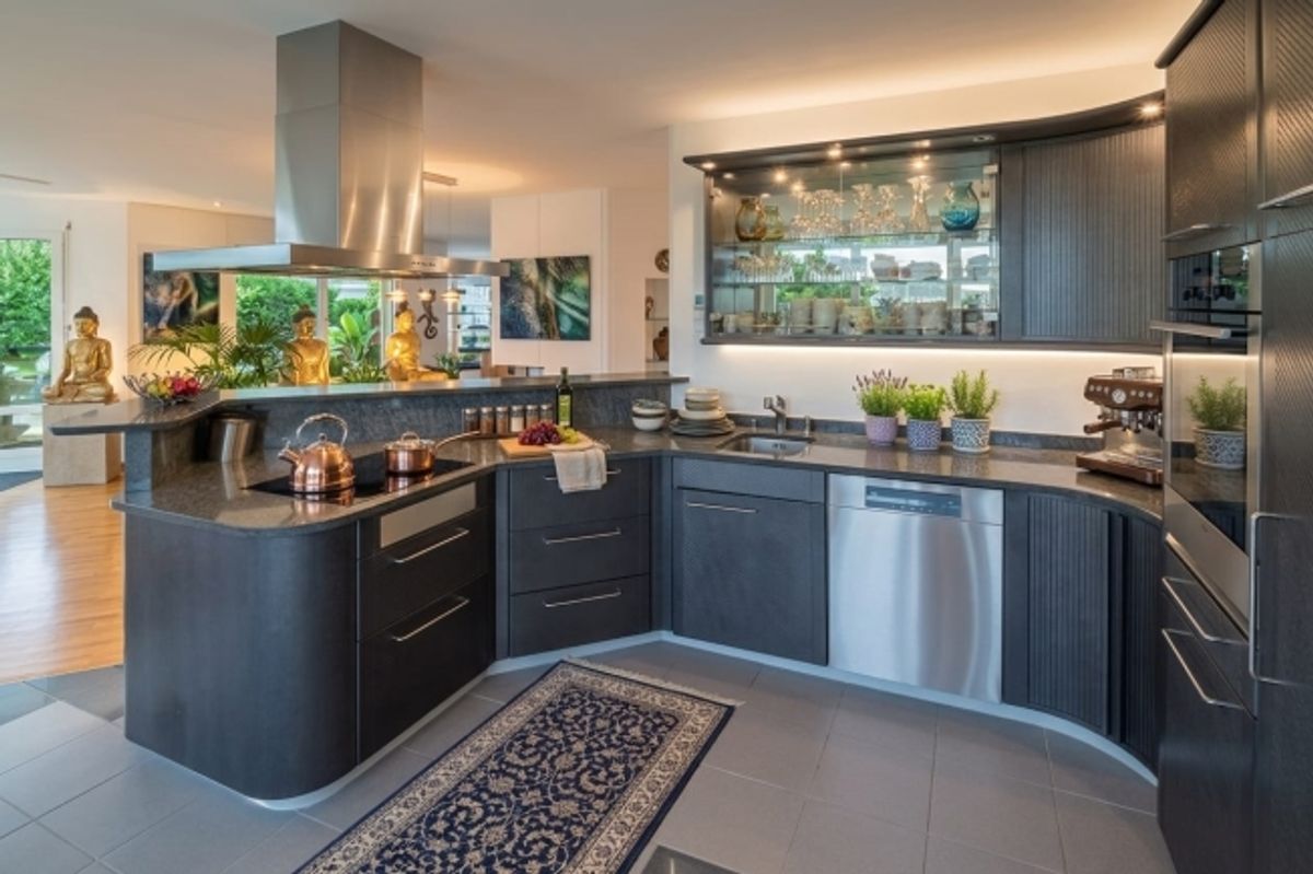 5.5 Zimmer Attikawohnung mit 550 m² Gartenterrasse, ein Traum - 3