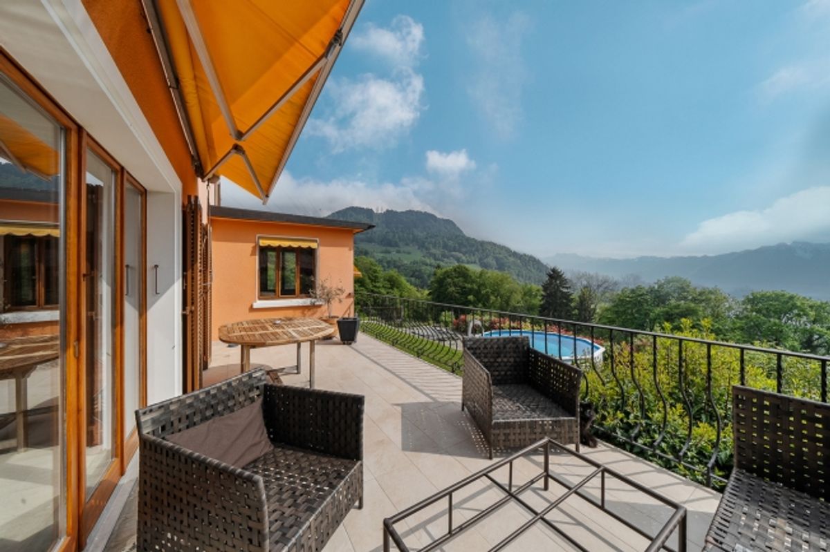 Wunderschöne freistehende Villa mit herrlichem Blick auf den See - 10