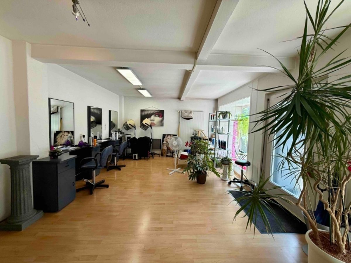 6.5-Zimmer-Haus mit Gewerbeanteil in Zuchwil kaufen - 5