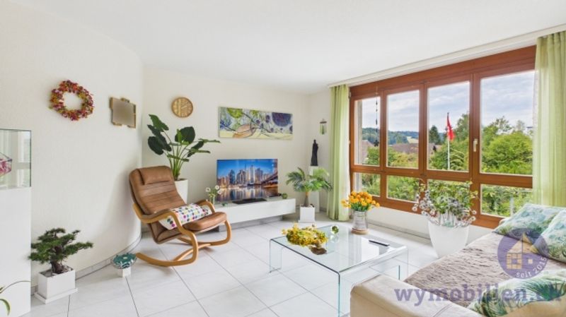 Wohnen mit Feriengefühl – 3.5-Zimmer-Wohnung mit verglastem Balkon - 5