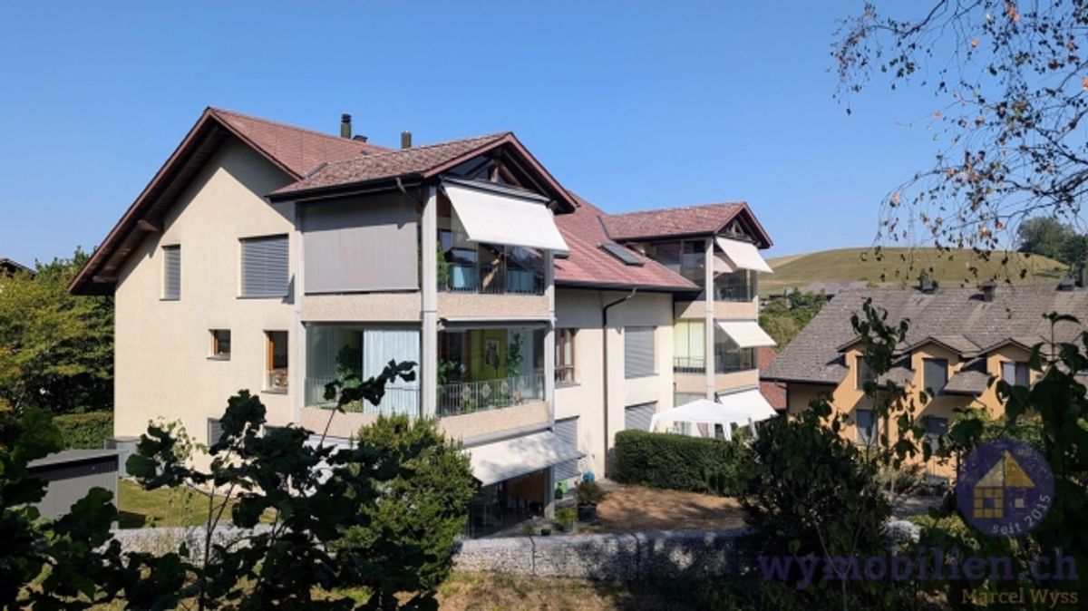 Wohnen mit Feriengefühl – 3.5-Zimmer-Wohnung mit verglastem Balkon - 10