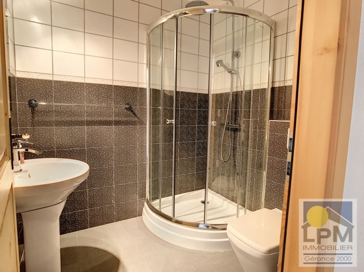 Exklusive Wohnung ! 3.5 Zimmer Standing Apartment von 123 m2 - 11