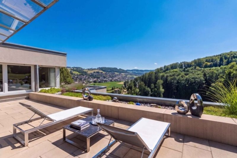 WEITSICHT UND BLICK INS GRÜNE - 4.5 ZIMMER TERRASSENHAUS IN OSTERMUNDIGEN - 1