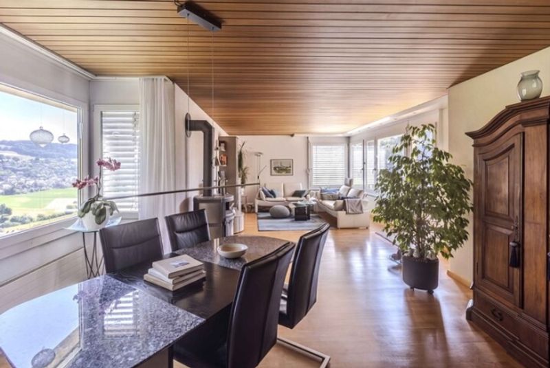 WEITSICHT UND BLICK INS GRÜNE - 4.5 ZIMMER TERRASSENHAUS IN OSTERMUNDIGEN - 3