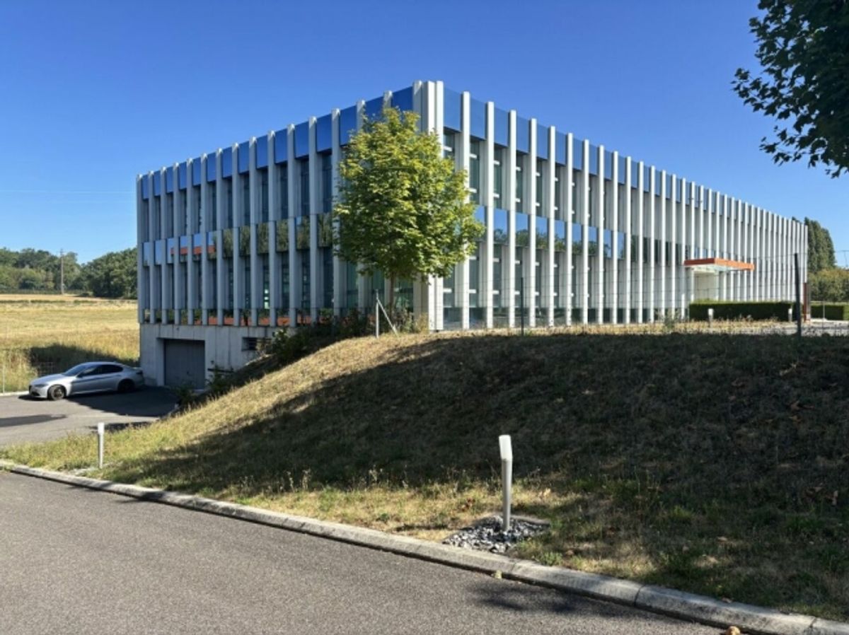 Etoy Vaud bureaux à louer proche gare CFF - 0