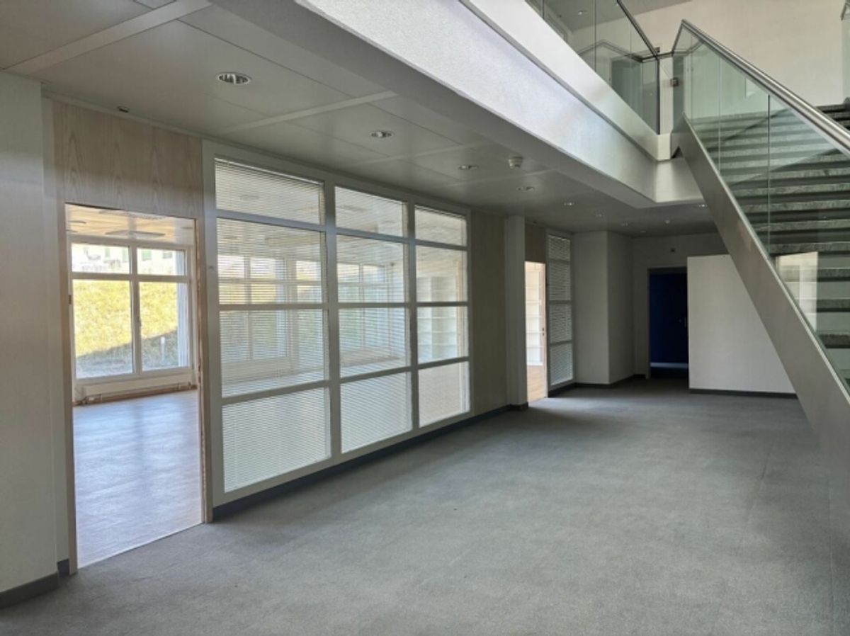 Etoy Vaud bureaux à louer proche gare CFF - 9