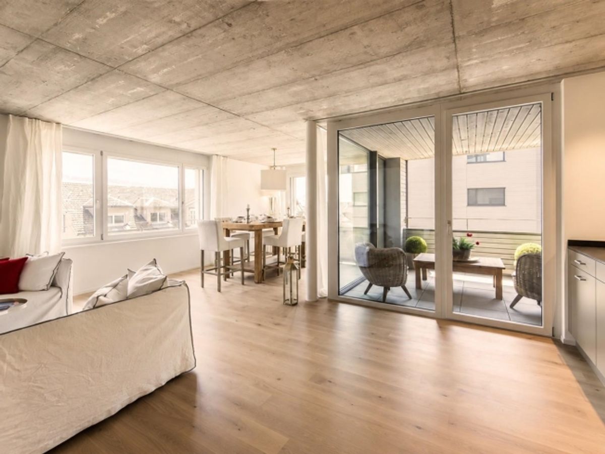 Grosszügige Wohnung an zentraler Lage - 0