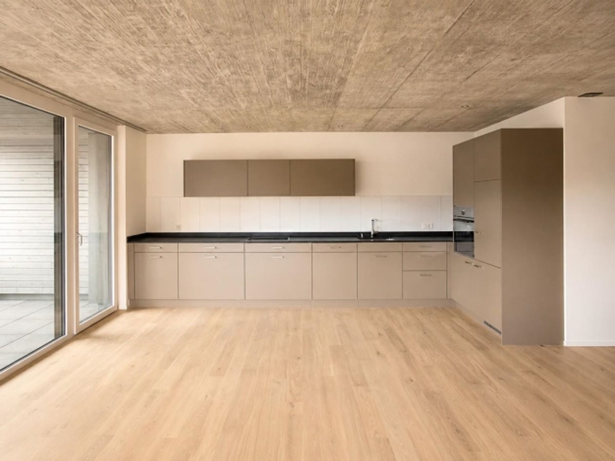 Grosszügige Wohnung an zentraler Lage - 1